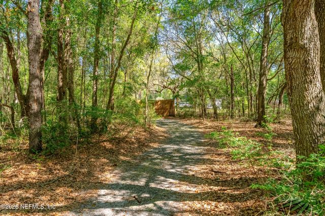 836 LAKE ASBURY Drive, Green Cove Springs, FL 32043