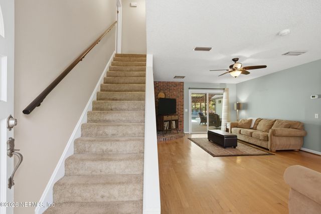 836 LAKE ASBURY Drive, Green Cove Springs, FL 32043