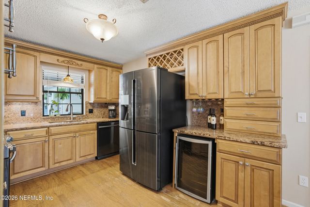 836 LAKE ASBURY Drive, Green Cove Springs, FL 32043
