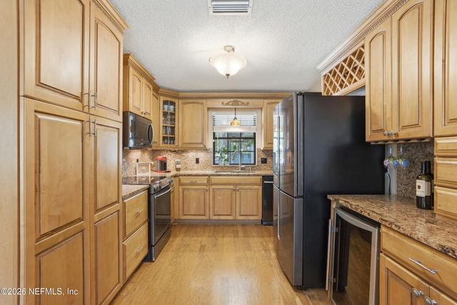 836 LAKE ASBURY Drive, Green Cove Springs, FL 32043