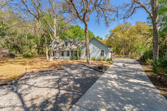 836 LAKE ASBURY Drive, Green Cove Springs, FL 32043