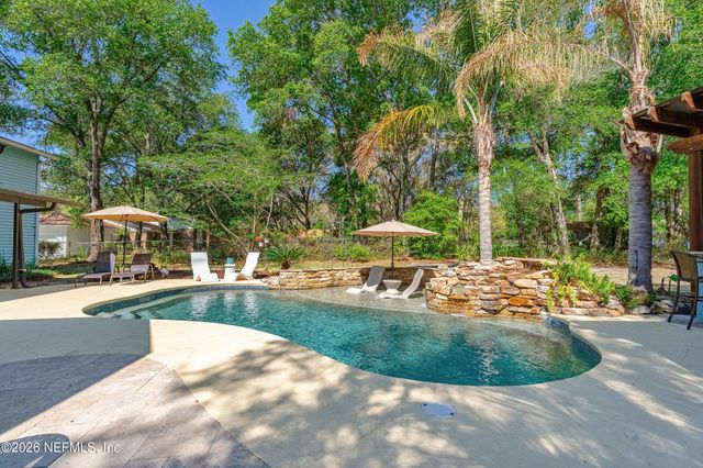 836 LAKE ASBURY Drive, Green Cove Springs, FL 32043