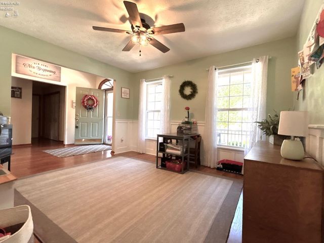 1052 Arrowhead, Vermilion, OH 44089