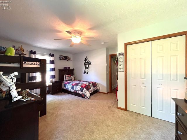 1052 Arrowhead, Vermilion, OH 44089