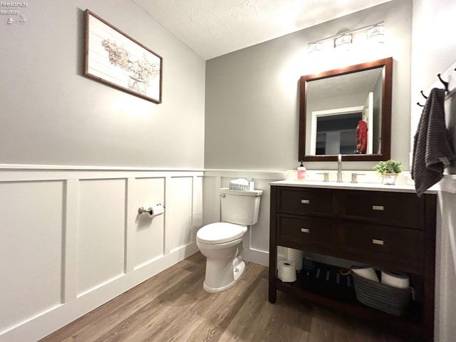 1052 Arrowhead, Vermilion, OH 44089