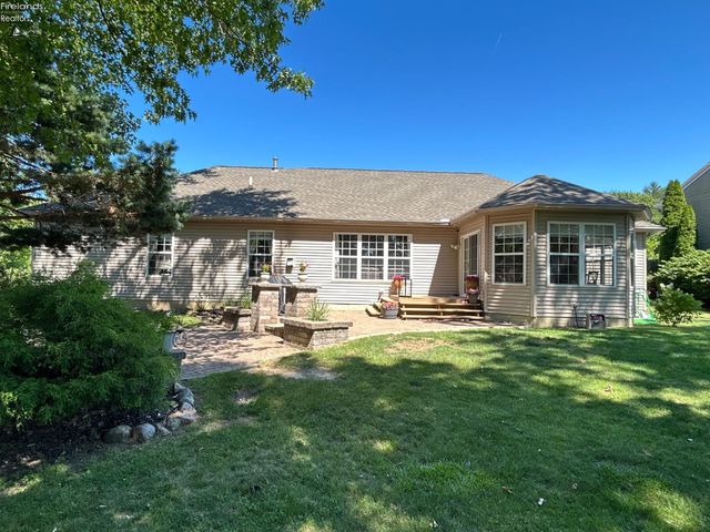 1052 Arrowhead, Vermilion, OH 44089