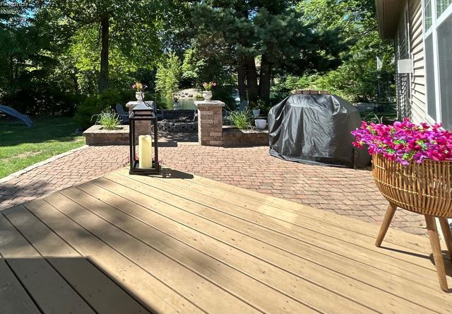 1052 Arrowhead, Vermilion, OH 44089