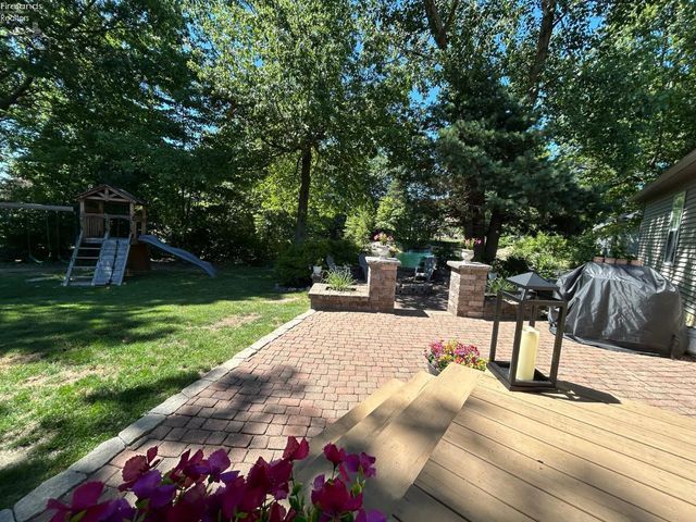 1052 Arrowhead, Vermilion, OH 44089