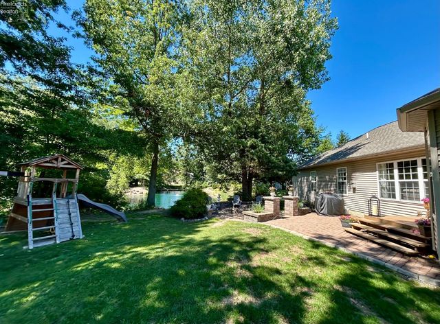 1052 Arrowhead, Vermilion, OH 44089