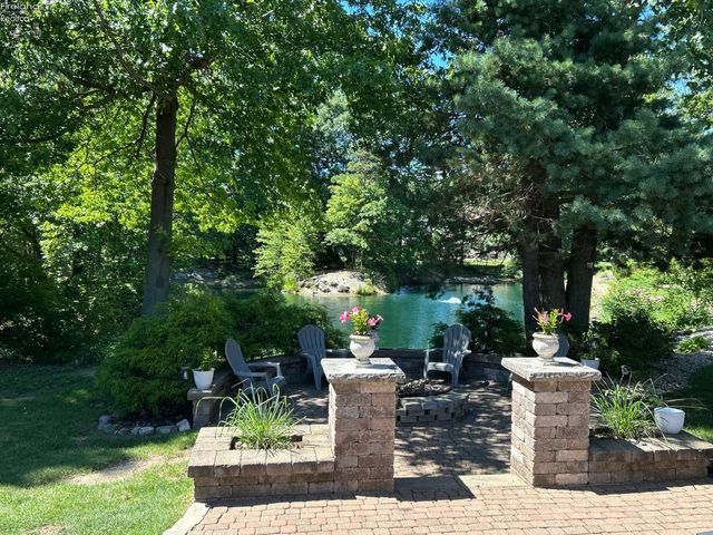 1052 Arrowhead, Vermilion, OH 44089