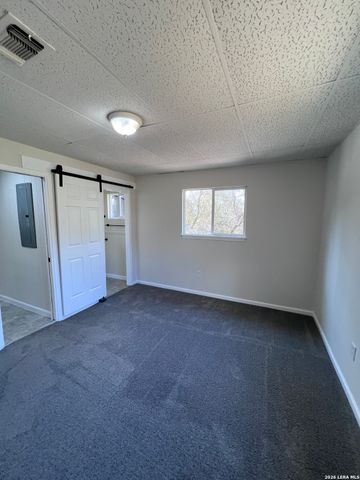 1156 Deerwood, Canyon Lake, TX 78133