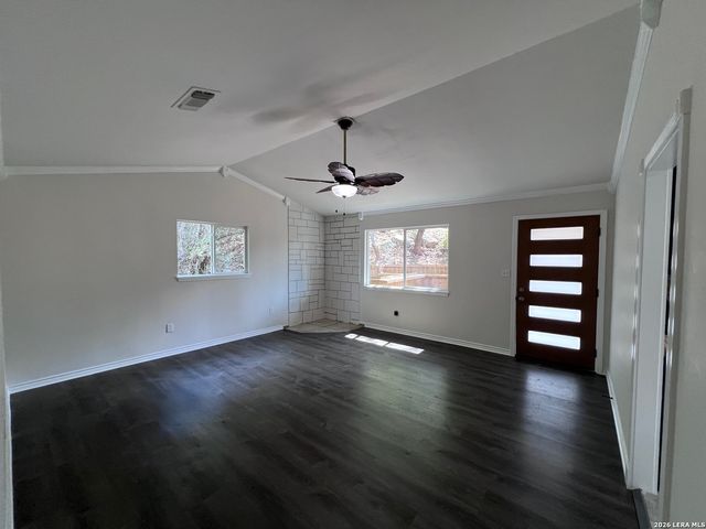 1156 Deerwood, Canyon Lake, TX 78133