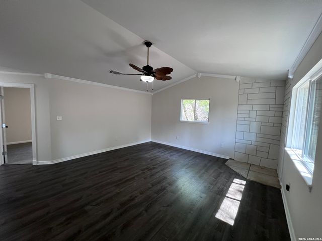 1156 Deerwood, Canyon Lake, TX 78133