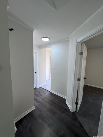 1156 Deerwood, Canyon Lake, TX 78133