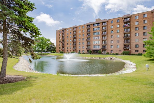 1717 W Crystal Lane 603, Mount Prospect, IL 60056