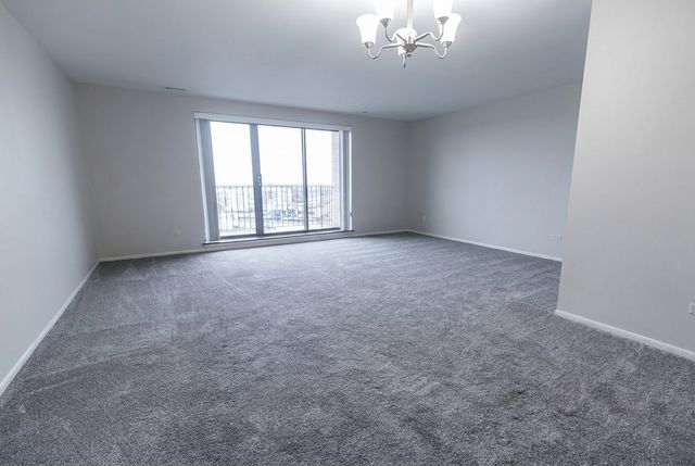 1717 W Crystal Lane 603, Mount Prospect, IL 60056