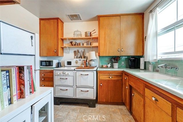 1513 HUNTINGTON Drive, South Pasadena, CA 91030