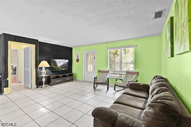 918 McKinley AVE, Lehigh Acres, FL 33972