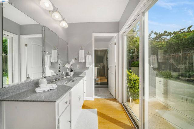 5534 Blackbird Dr, Pleasanton, CA 94566