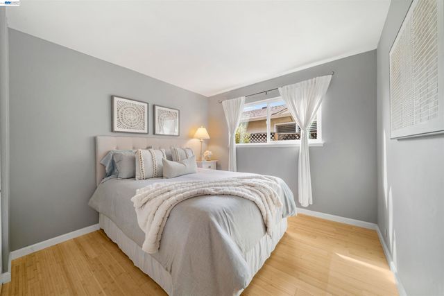 5534 Blackbird Dr, Pleasanton, CA 94566