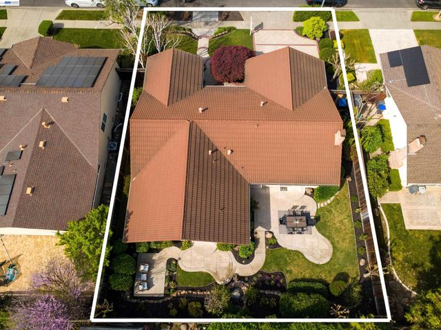 5534 Blackbird Dr, Pleasanton, CA 94566