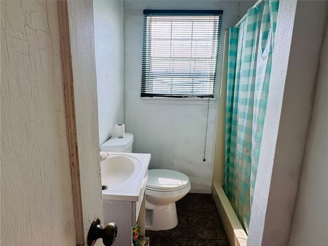 1634 Brentwood Dr, Corpus Christi, TX 78415