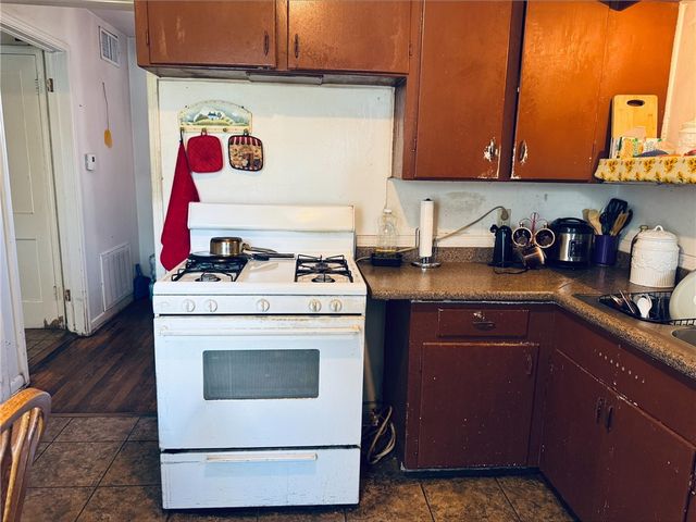 1634 Brentwood Dr, Corpus Christi, TX 78415