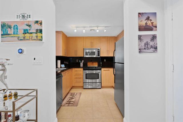 511 SE 5 Avenue 1409, Fort Lauderdale, FL 33301