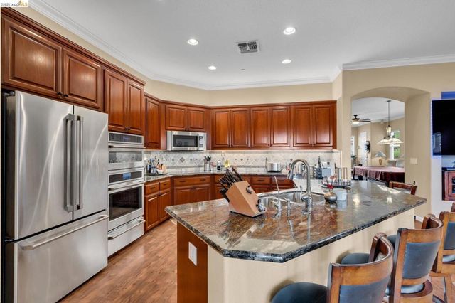2611 Torrey Pines Dr, Brentwood, CA 94513