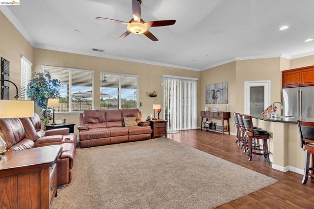 2611 Torrey Pines Dr, Brentwood, CA 94513