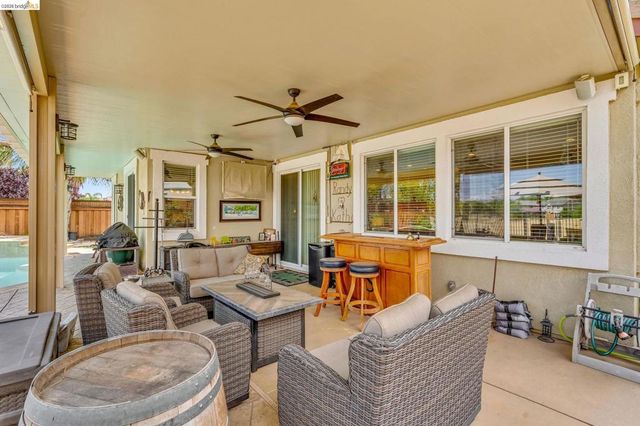 2611 Torrey Pines Dr, Brentwood, CA 94513