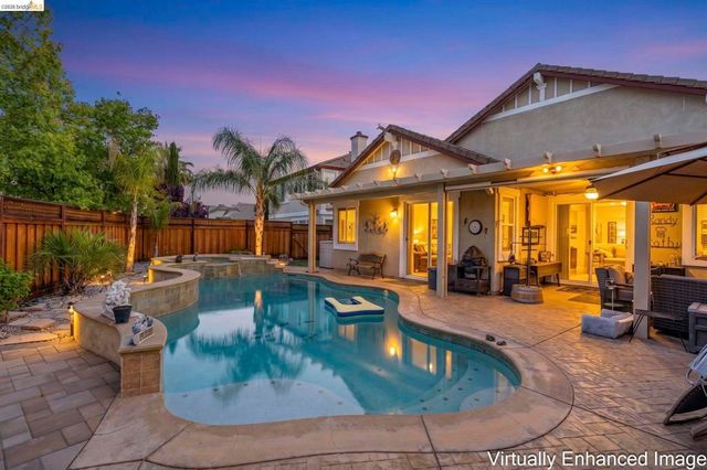 2611 Torrey Pines Dr, Brentwood, CA 94513