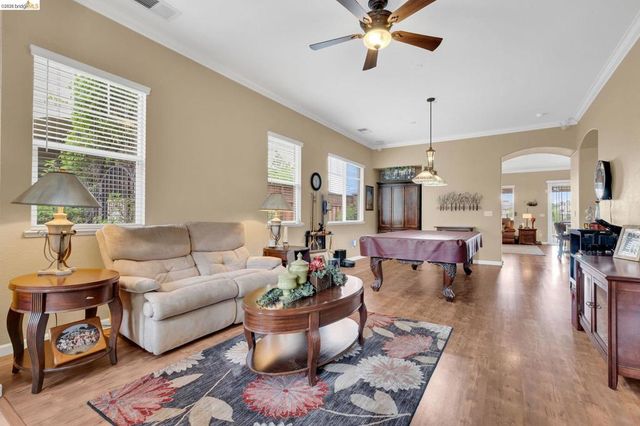 2611 Torrey Pines Dr, Brentwood, CA 94513