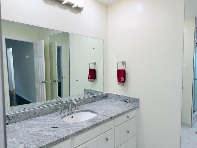 7209 Vista Del Arroyo Avenue NE, Albuquerque, NM 87109