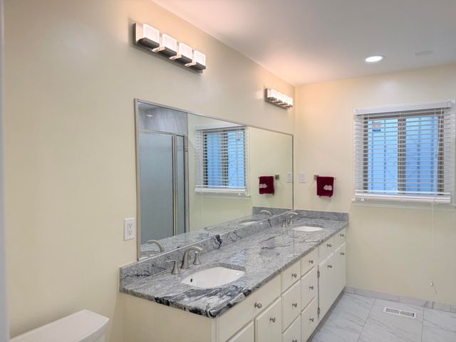 7209 Vista Del Arroyo Avenue NE, Albuquerque, NM 87109