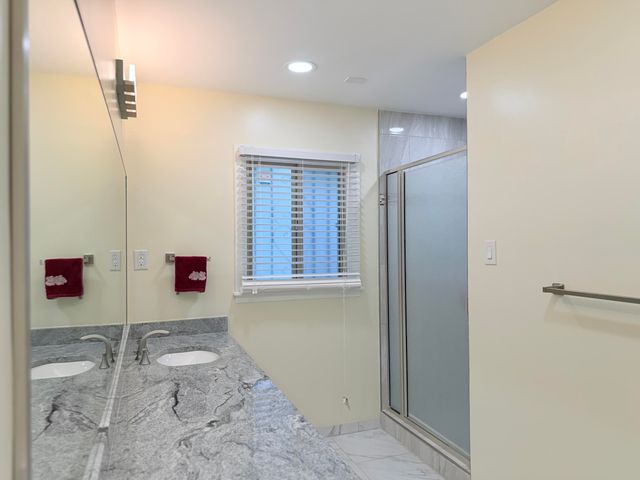 7209 Vista Del Arroyo Avenue NE, Albuquerque, NM 87109