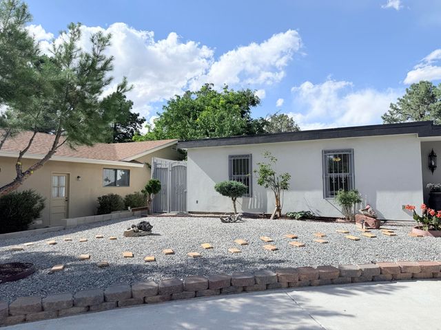 7209 Vista Del Arroyo Avenue NE, Albuquerque, NM 87109