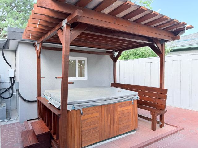 7209 Vista Del Arroyo Avenue NE, Albuquerque, NM 87109