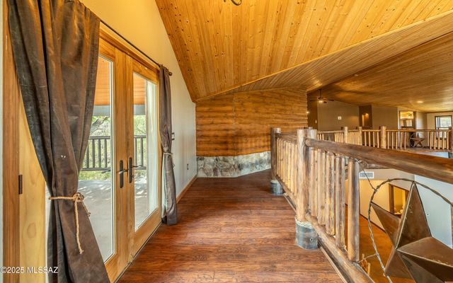 531 S Cody Loop Road, Oracle, AZ 85623