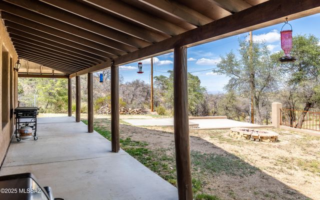 531 S Cody Loop Road, Oracle, AZ 85623