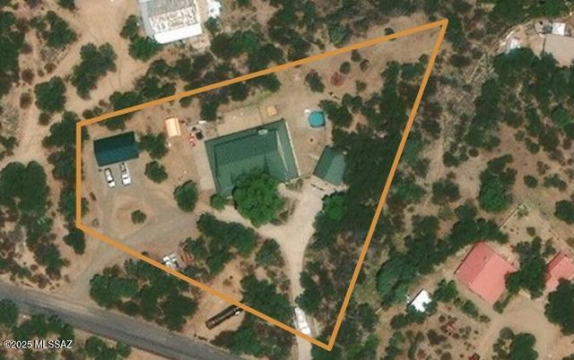 531 S Cody Loop Road, Oracle, AZ 85623