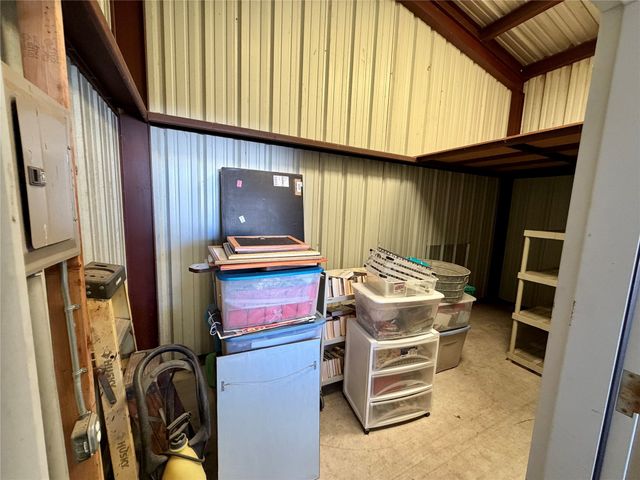 1333 E Highland Road, Waxahachie, TX 75167
