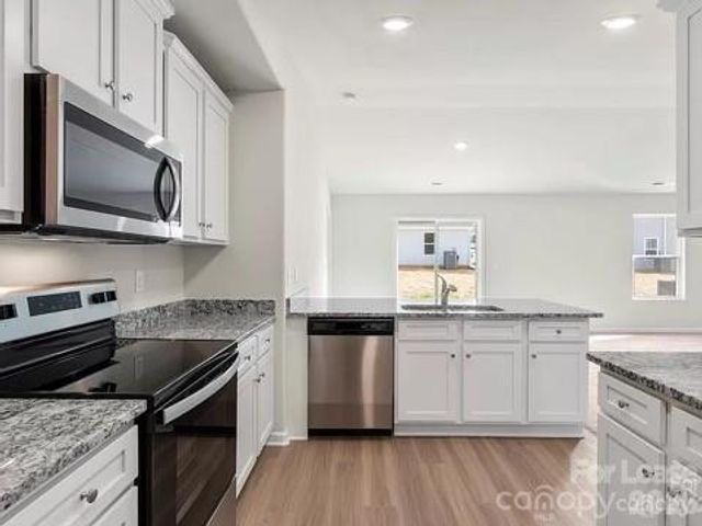 1637 Nia Road, Charlotte, NC 28215