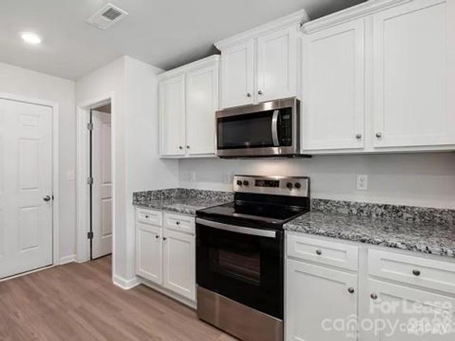 1637 Nia Road, Charlotte, NC 28215