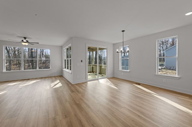 109 Esteph Ct, White House, TN 37188