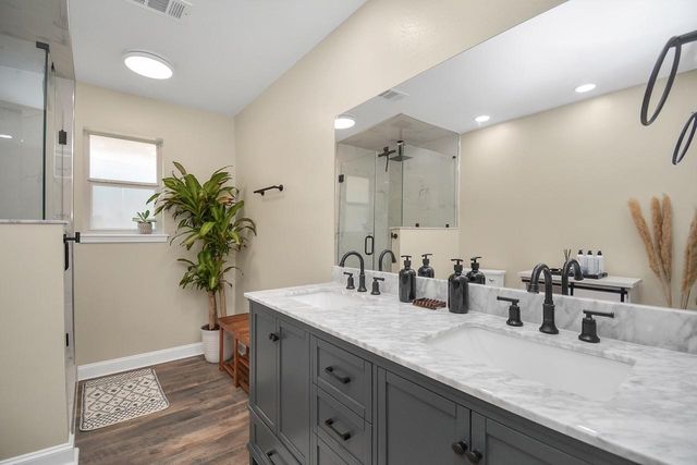 9811 Rocktree Drive, Houston, TX 77040