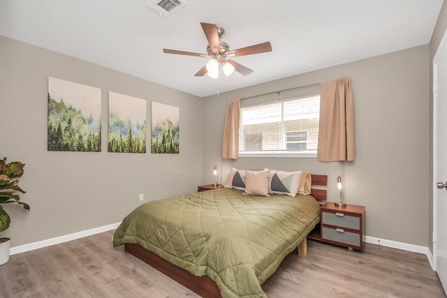 9811 Rocktree Drive, Houston, TX 77040