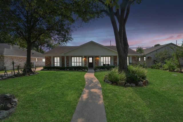 9811 Rocktree Drive, Houston, TX 77040