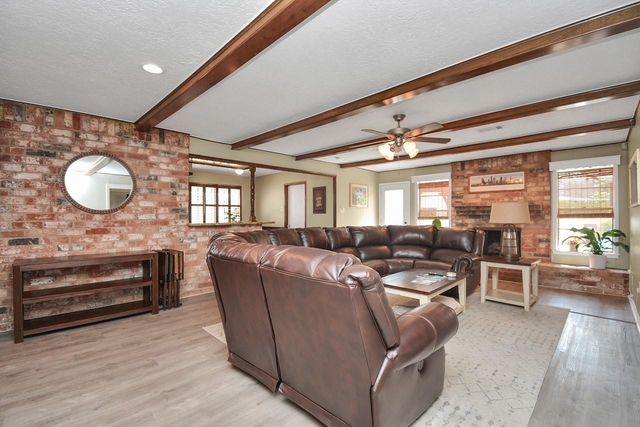 9811 Rocktree Drive, Houston, TX 77040