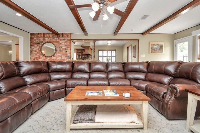 9811 Rocktree Drive, Houston, TX 77040